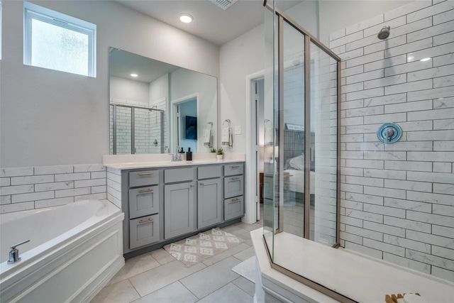 8221 Hampton Drive, Rowlett, TX 75089