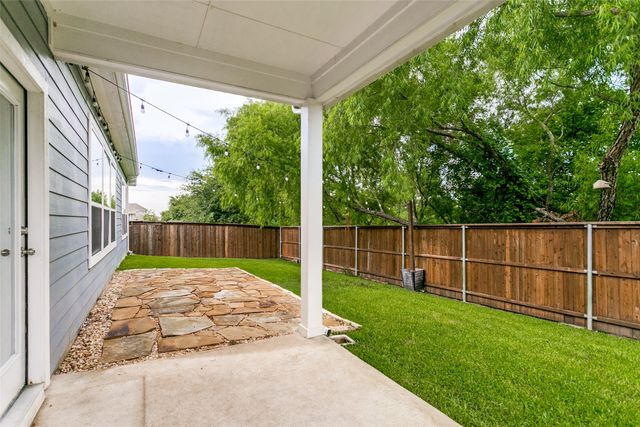 8221 Hampton Drive, Rowlett, TX 75089