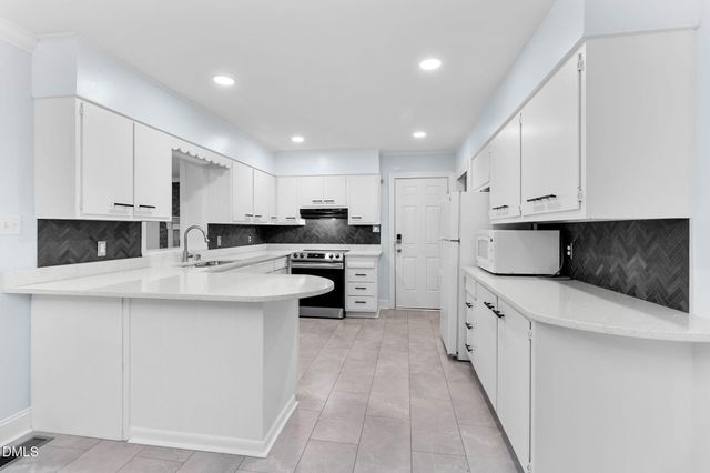 513 Maxine Street, Fayetteville, NC 28303