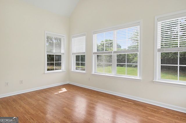 31 Thomaston Street, Newnan, GA 30263