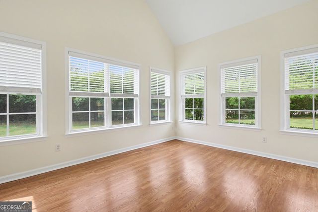 31 Thomaston Street, Newnan, GA 30263