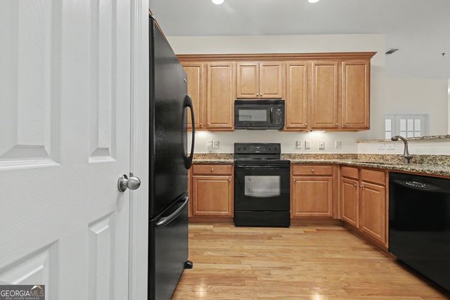 31 Thomaston Street, Newnan, GA 30263