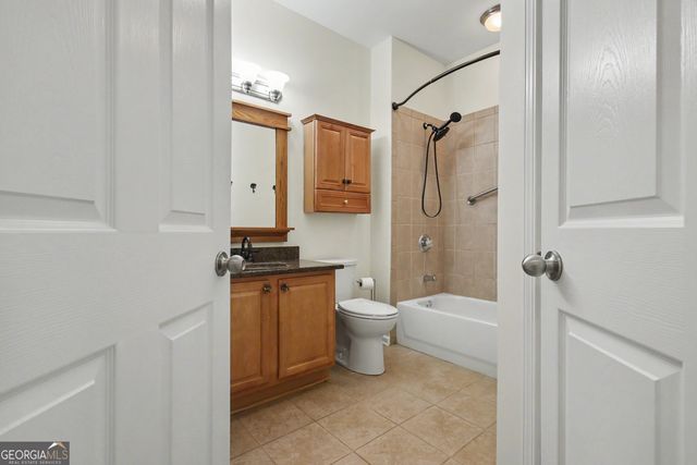 31 Thomaston Street, Newnan, GA 30263
