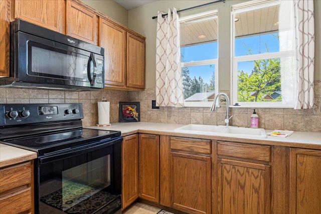 61095 Honkers Court, Bend, OR 97702