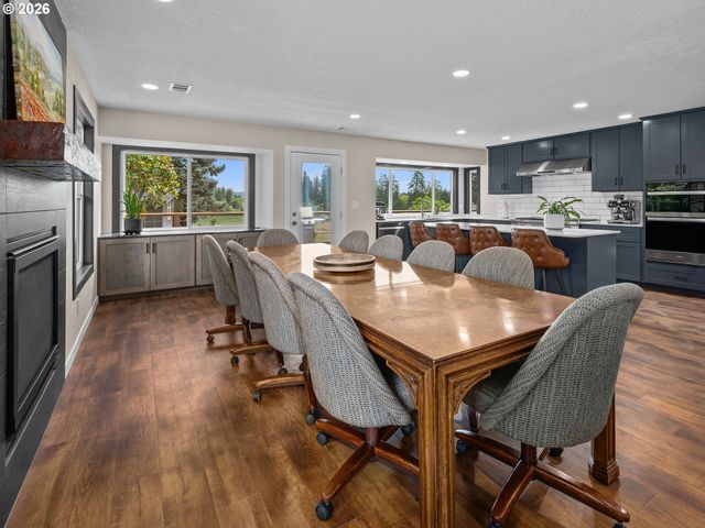 9195 Nw DICK Rd, Hillsboro, OR 97124