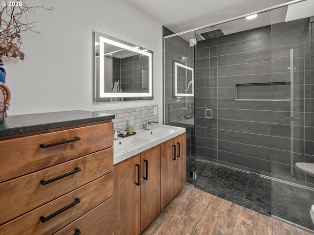 9195 Nw DICK Rd, Hillsboro, OR 97124