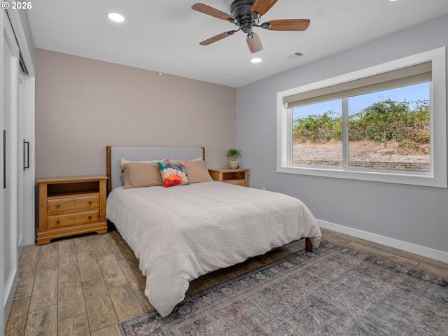 9195 Nw DICK Rd, Hillsboro, OR 97124