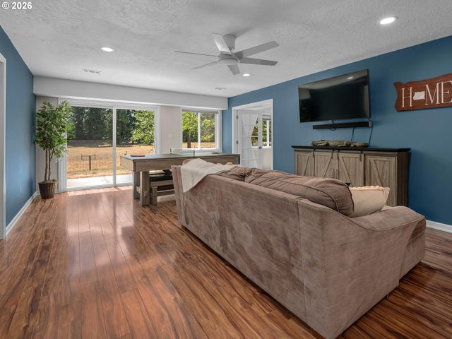9195 Nw DICK Rd, Hillsboro, OR 97124
