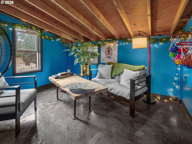 9195 Nw DICK Rd, Hillsboro, OR 97124