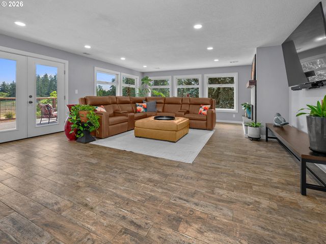 9195 Nw DICK Rd, Hillsboro, OR 97124