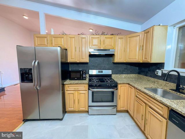 5504 WESTMINSTER CT, Temple Hills, MD 20748