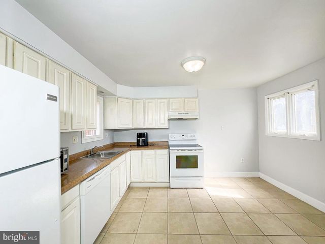5504 WESTMINSTER CT, Temple Hills, MD 20748