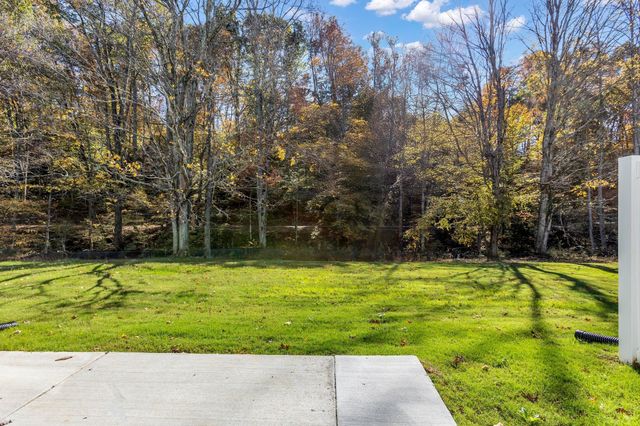 127 Ironhorse Way, Dickson, TN 37055