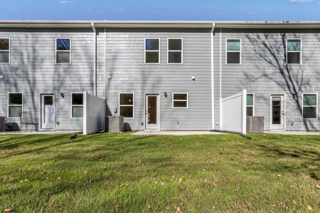 127 Ironhorse Way, Dickson, TN 37055