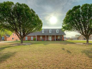119 Lake Shore Drive, Shawnee, OK 74804