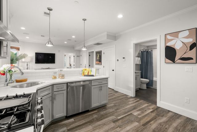 41 Brookley Rd 2, Boston, MA 02130