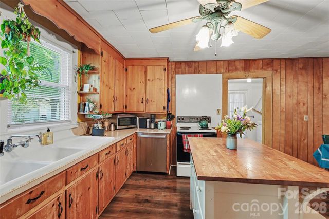 510 Winecoff School Road, Concord, NC 28027