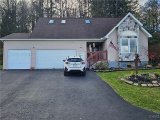 104 Sunflower Circle, Frankfort, NY 13440