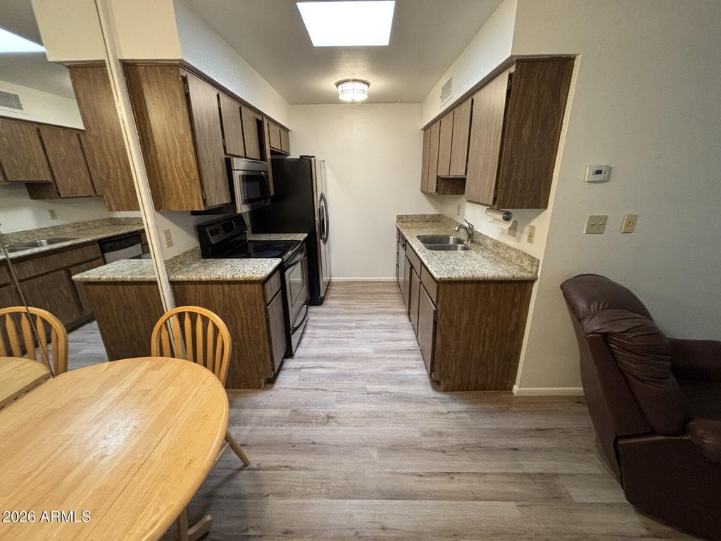 8131 N 107TH Avenue 91, Peoria, AZ 85345 — photo 3