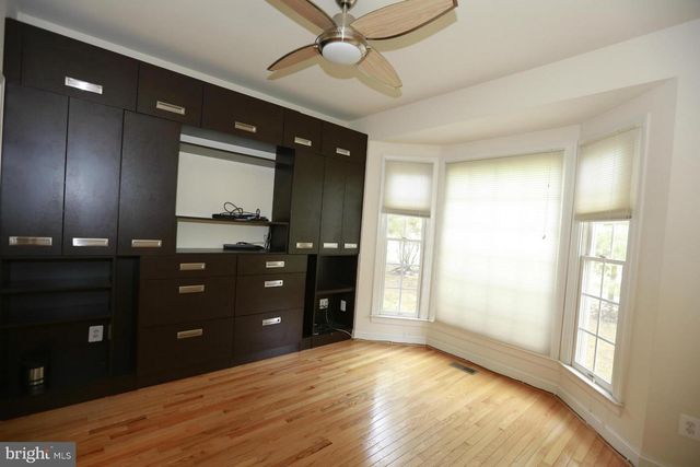 2339 SANDBURG ST, Dunn Loring, VA 22027