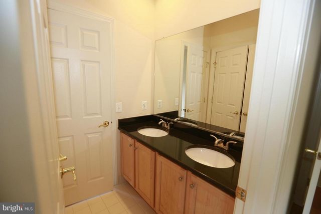 2339 SANDBURG ST, Dunn Loring, VA 22027