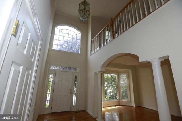 2339 SANDBURG ST, Dunn Loring, VA 22027