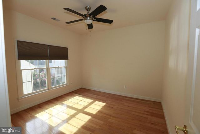 2339 SANDBURG ST, Dunn Loring, VA 22027
