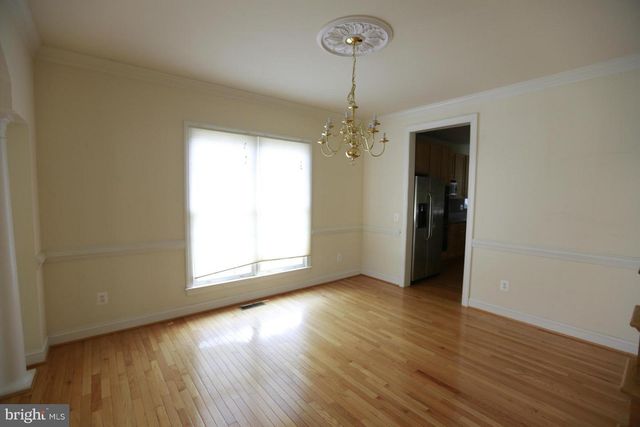 2339 SANDBURG ST, Dunn Loring, VA 22027