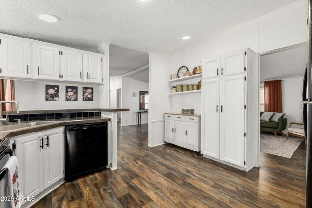 2140 E Michigan Avenue 31, Phoenix, AZ 85022