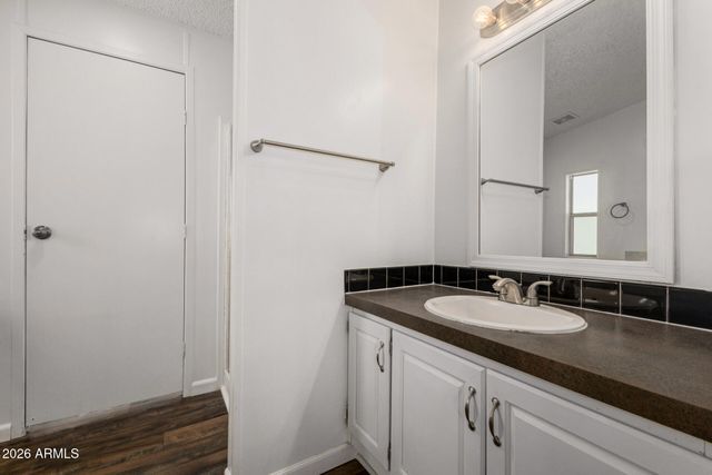 2140 E Michigan Avenue 31, Phoenix, AZ 85022