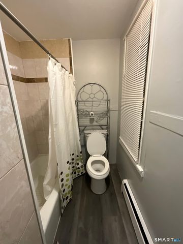 26 Summer Street 2, Waterbury, CT 06704