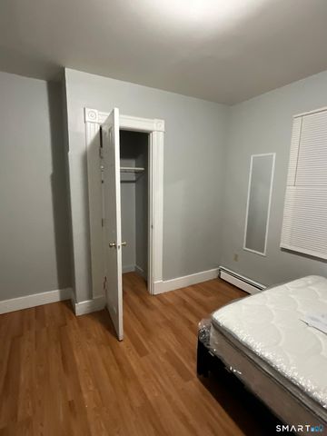 26 Summer Street 2, Waterbury, CT 06704