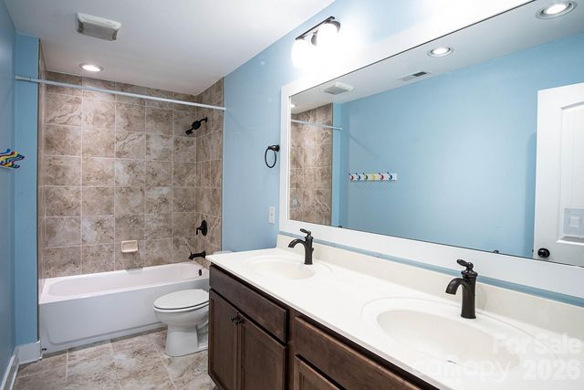 41 Sandstone Drive, Weaverville, NC 28787