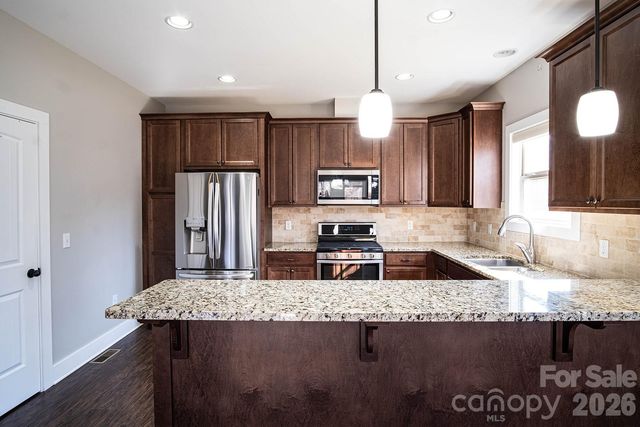 41 Sandstone Drive, Weaverville, NC 28787