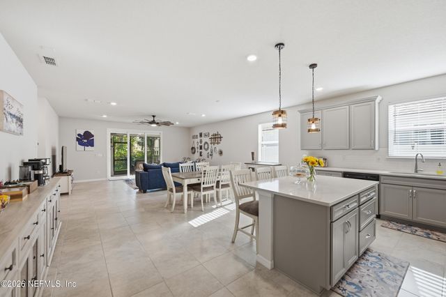 4594 FARMHOUSE GATE Trail, Jacksonville, FL 32226