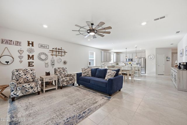 4594 FARMHOUSE GATE Trail, Jacksonville, FL 32226