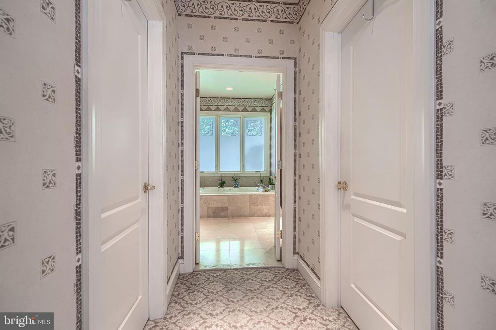 Image 19 of property listing at 3121 ENCLAVE CT, Baltimore, MD 21208