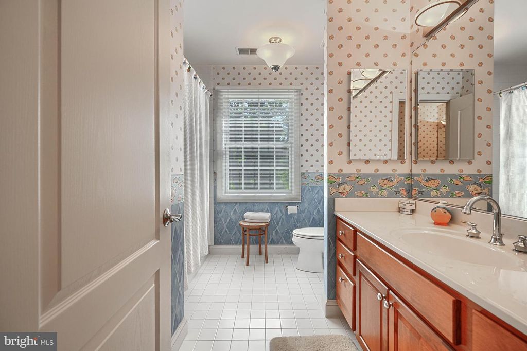 Image 33 of property listing at 3121 ENCLAVE CT, Baltimore, MD 21208