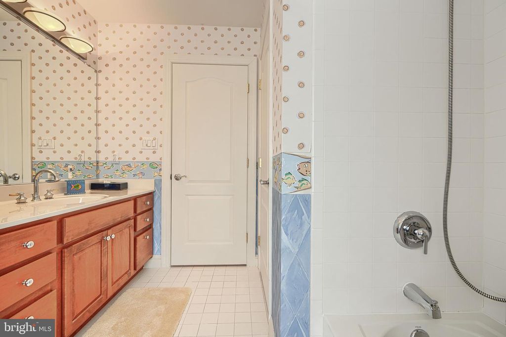 Image 34 of property listing at 3121 ENCLAVE CT, Baltimore, MD 21208