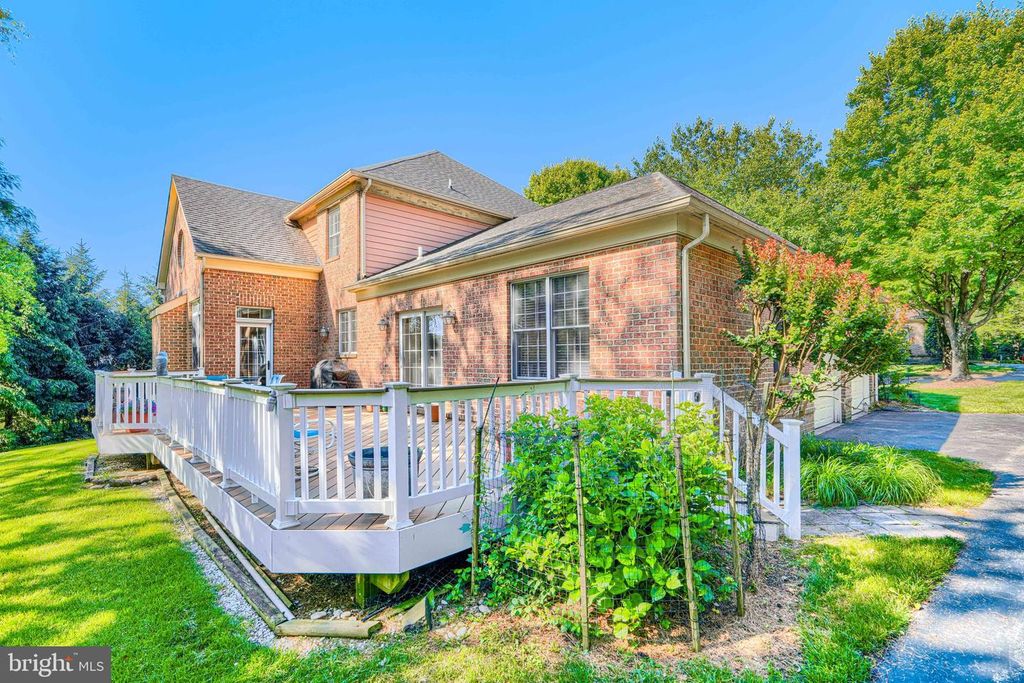 Image 47 of property listing at 3121 ENCLAVE CT, Baltimore, MD 21208