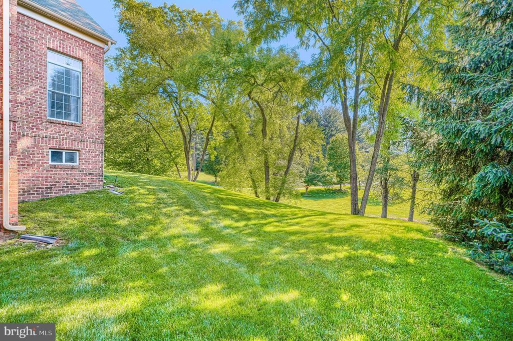 Image 48 of property listing at 3121 ENCLAVE CT, Baltimore, MD 21208