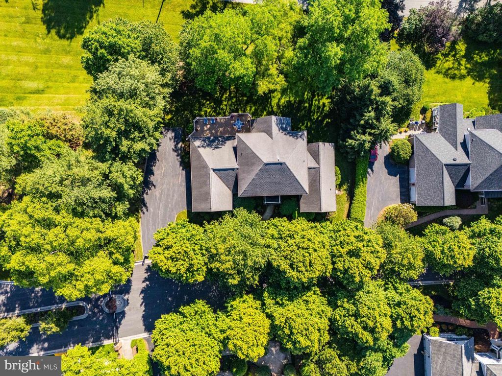 Image 52 of property listing at 3121 ENCLAVE CT, Baltimore, MD 21208