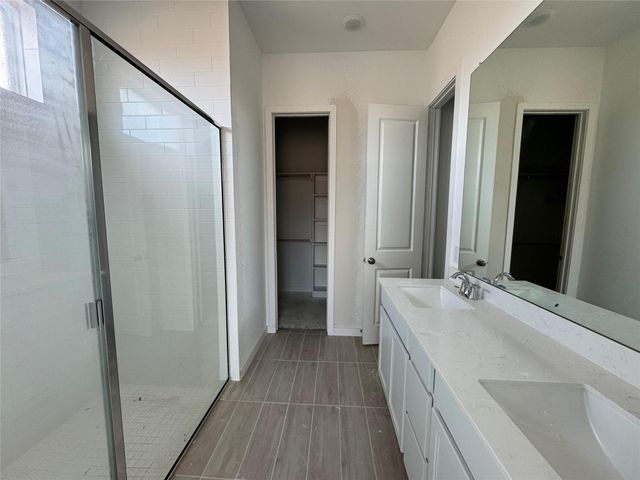 2720 Grove Crest Drive, Rosenberg, TX 77469