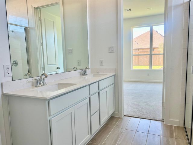 2720 Grove Crest Drive, Rosenberg, TX 77469