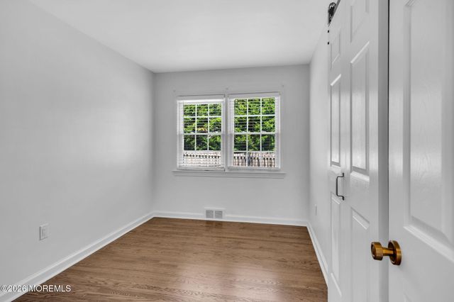 67 Victoria Place, Red Bank, NJ 07701