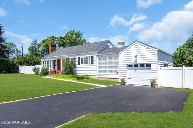 67 Victoria Place, Red Bank, NJ 07701