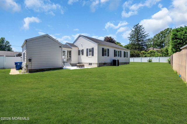 67 Victoria Place, Red Bank, NJ 07701
