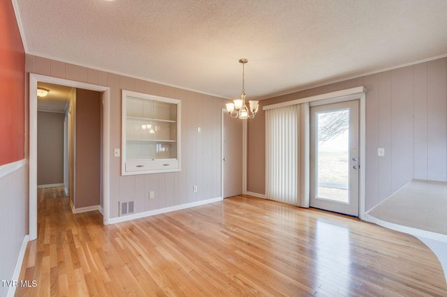 163 Cecil Gray Road, Jonesborough, TN 37659