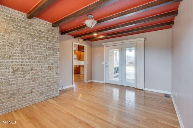 163 Cecil Gray Road, Jonesborough, TN 37659