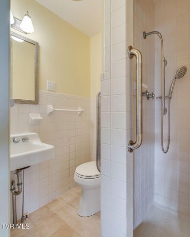 163 Cecil Gray Road, Jonesborough, TN 37659